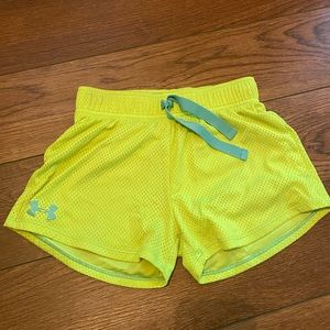 Girls Under armour shorts